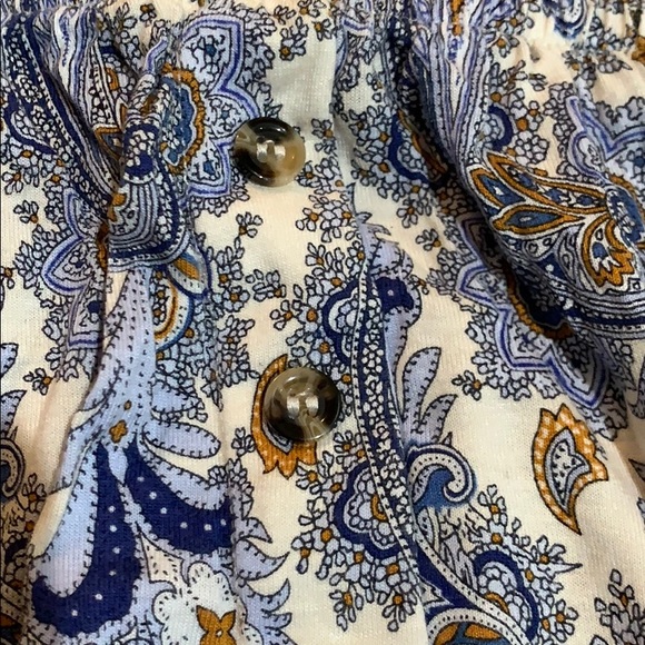 🔥SALE 4/$20‼️ H&M Beautiful Paisley Blue off the shoulder Crop - Picture 3 of 5